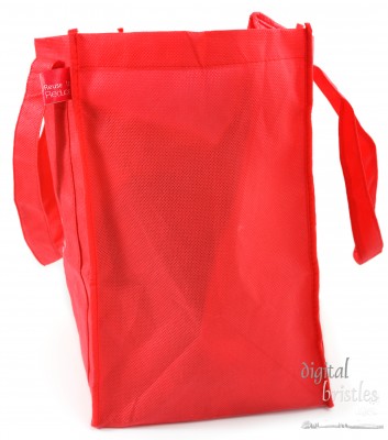 Reusable shopping bag, side view, isolated